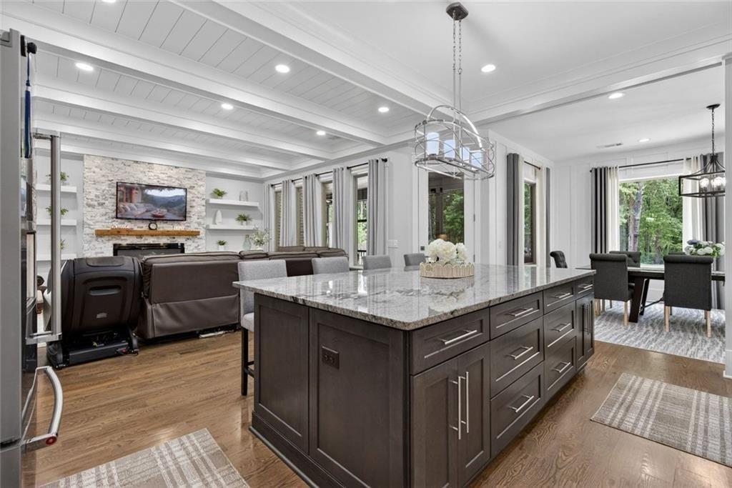 7851161 Property Photo 35