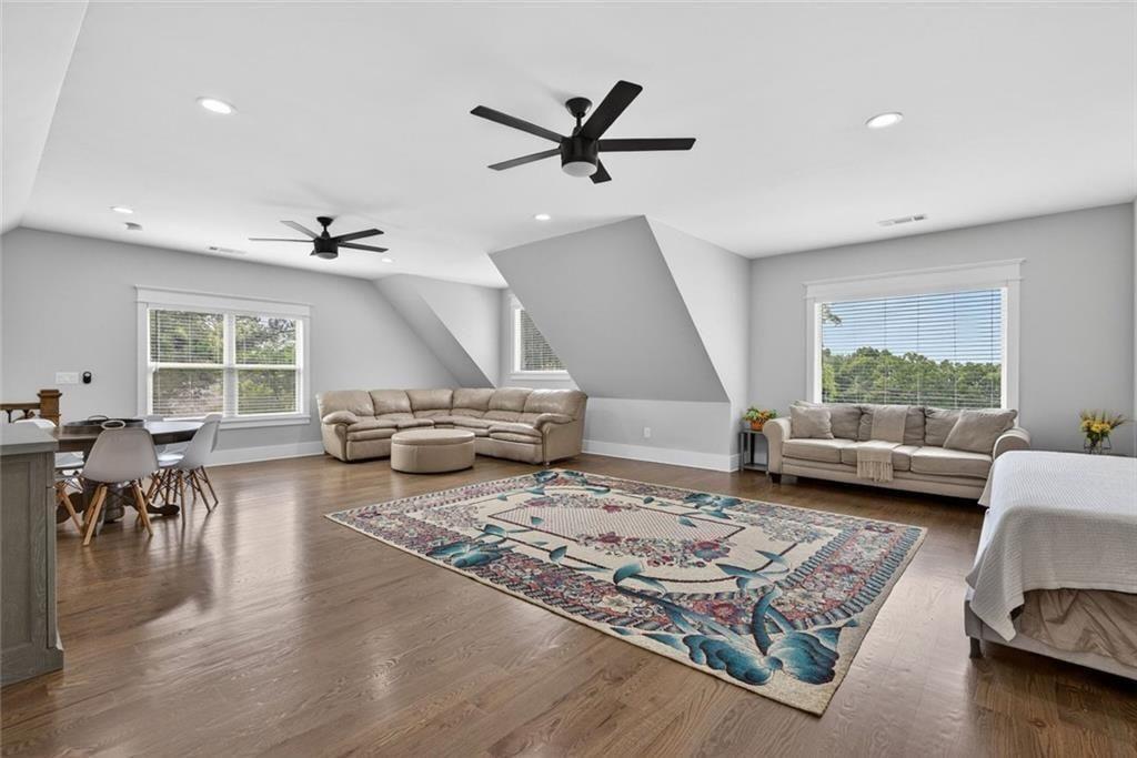 7851161 Property Photo 47