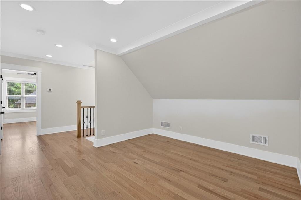 7851161 Property Photo 60