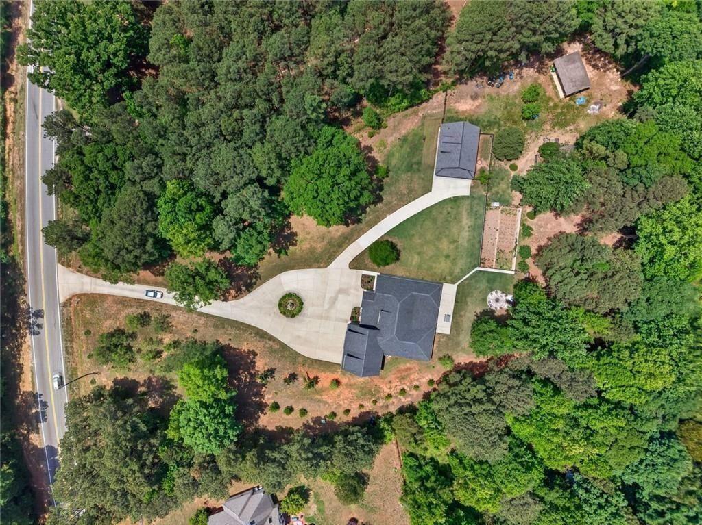 7851161 Property Photo 81