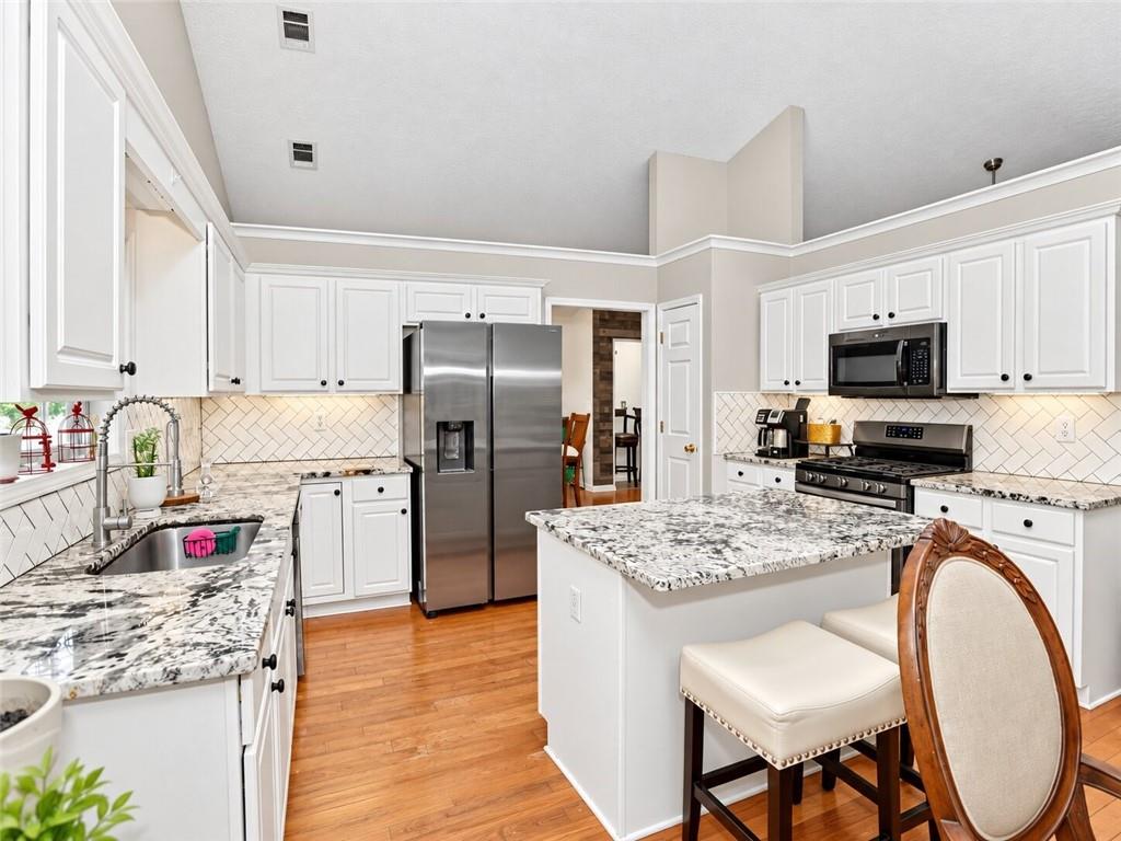 5764 Dexters Mill Place Property Photo 15
