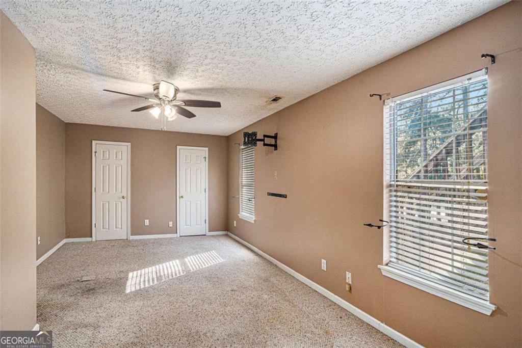 2733 Cedar Tree Lane Property Photo 6