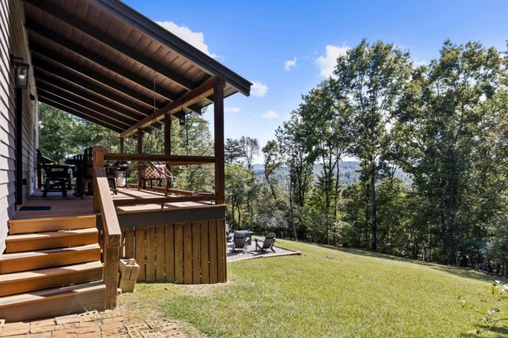 36 Deep Cove Road Property Photo 22
