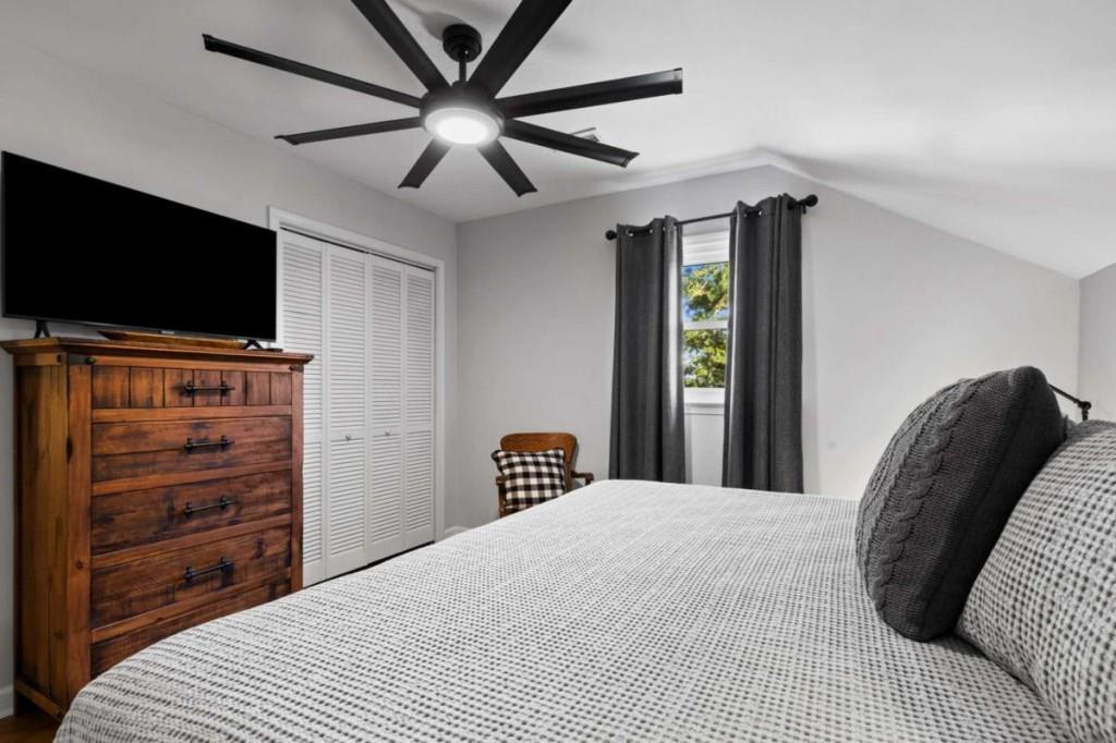 36 Deep Cove Road Property Photo 31