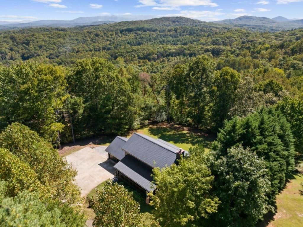 36 Deep Cove Road Property Photo 38