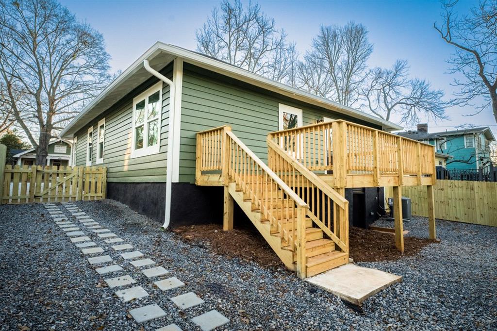 465 Hemlock Circle Se Property Photo 16