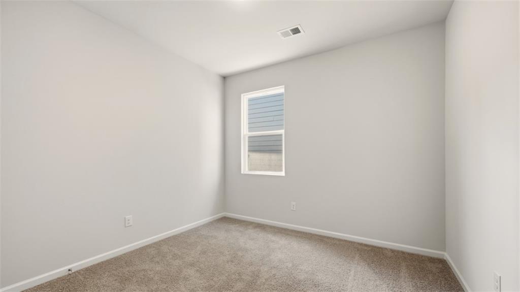 110 Planters Row Property Photo 5