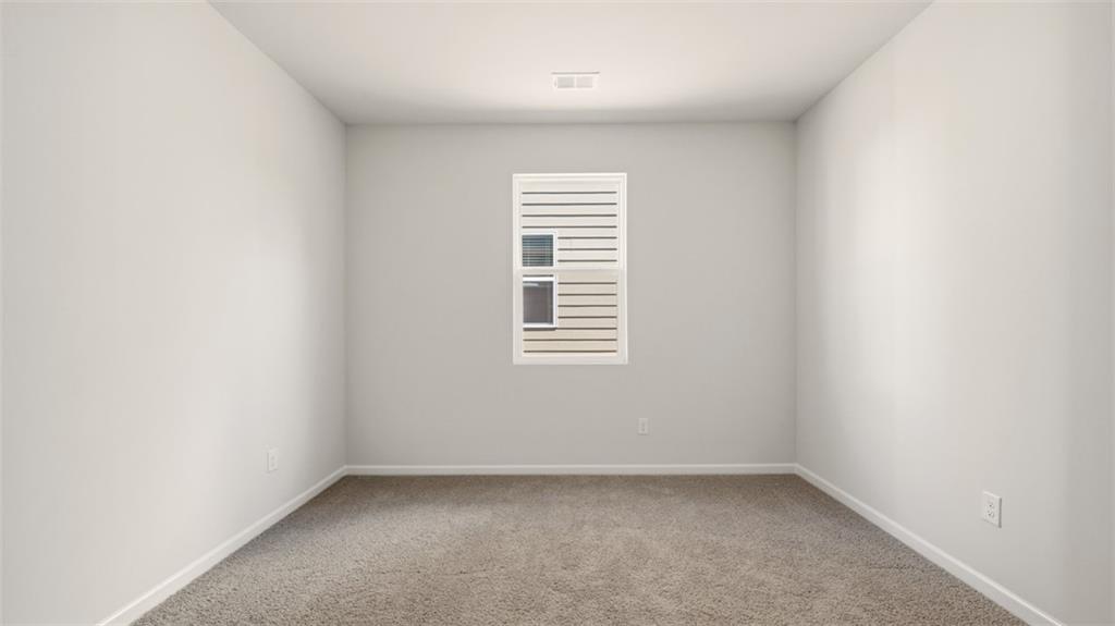 110 Planters Row Property Photo 8