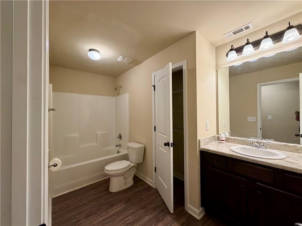 3030 Sarah Lane Property Photo 18
