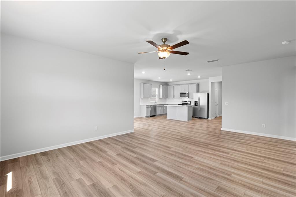 3123 Orwell Drive Property Photo 2