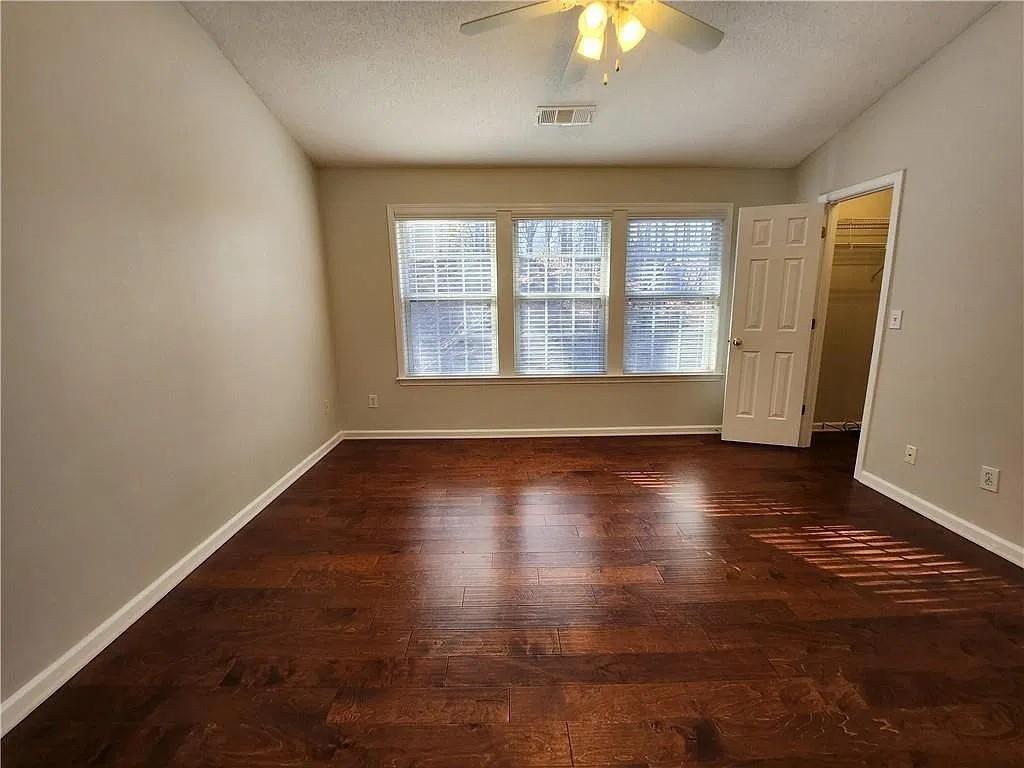 4067 Howell Park Road Property Photo 12