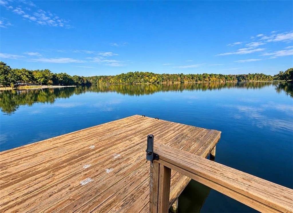 7170 Blacks Bluff Road Property Photo 5