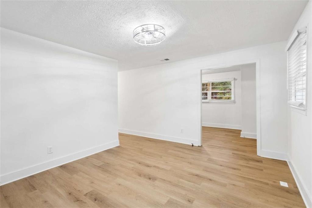 210 Douglas Street Property Photo 9