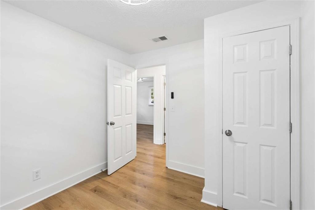 210 Douglas Street Property Photo 15