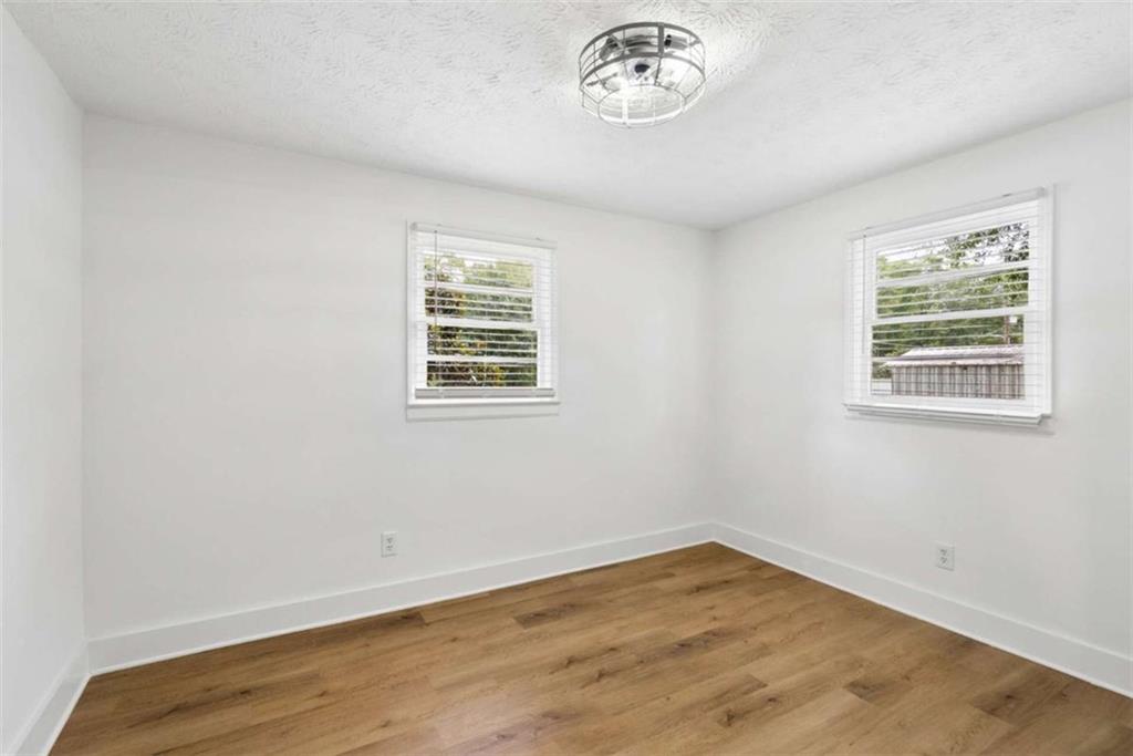 210 Douglas Street Property Photo 16