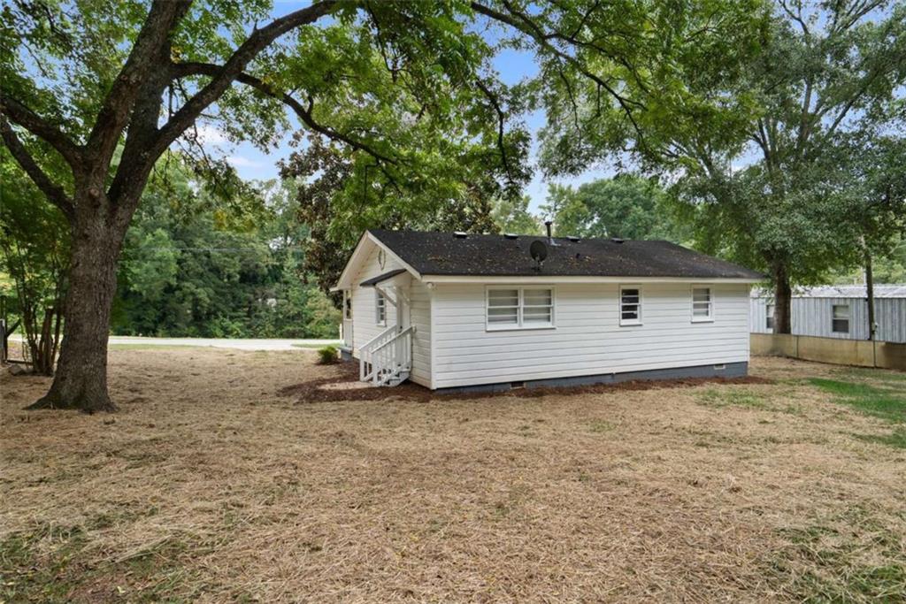 210 Douglas Street Property Photo 22