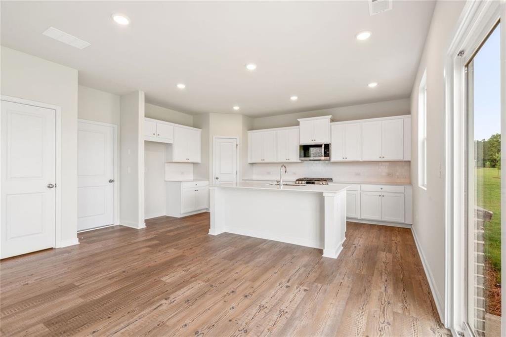 104 Allington Drive Property Photo 8