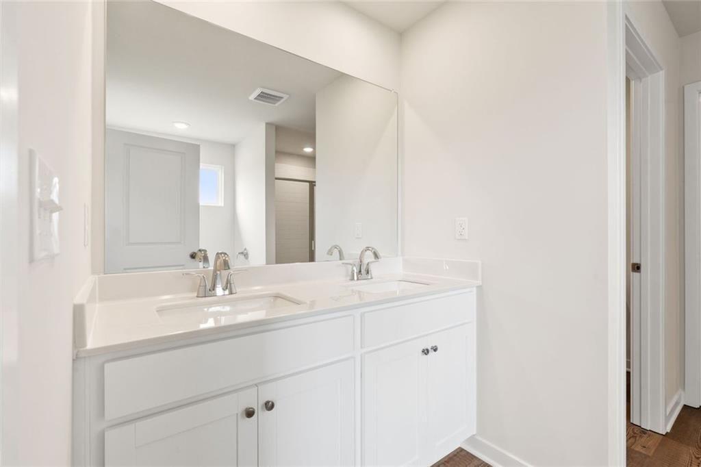 104 Allington Drive Property Photo 14