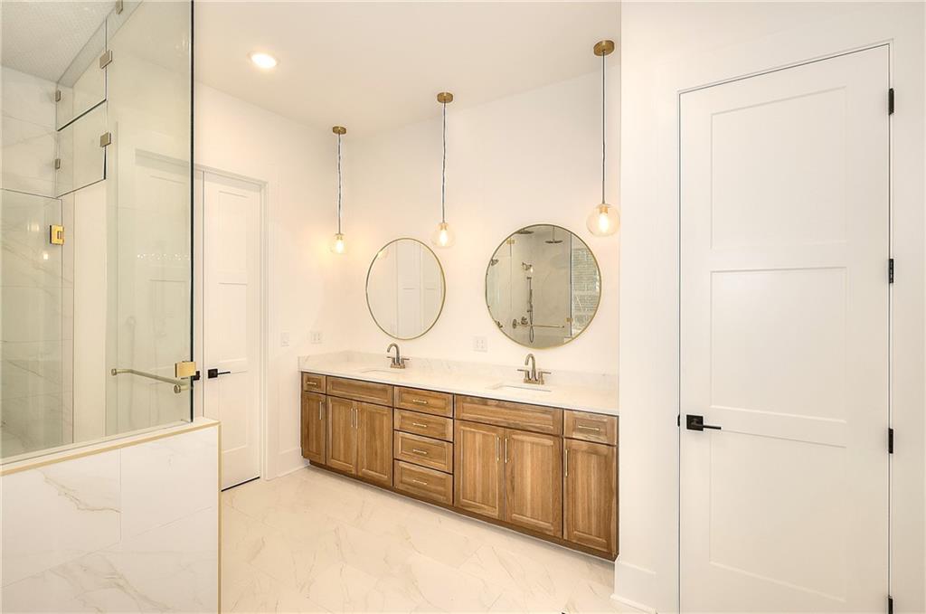 299 Claiborne Way Property Photo 13