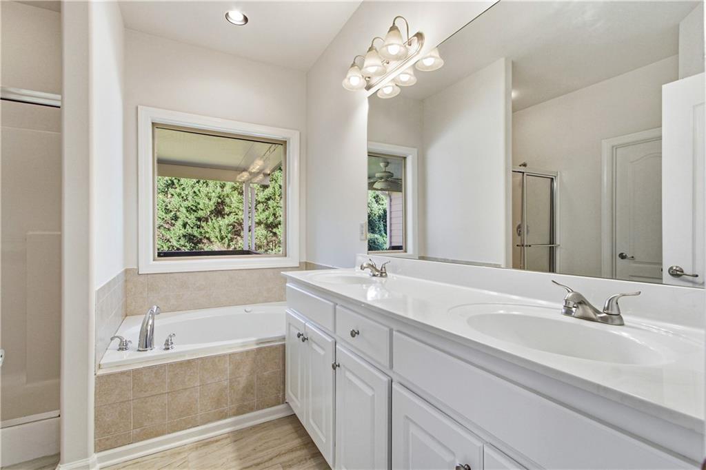 807 Caleb Drive Property Photo 27