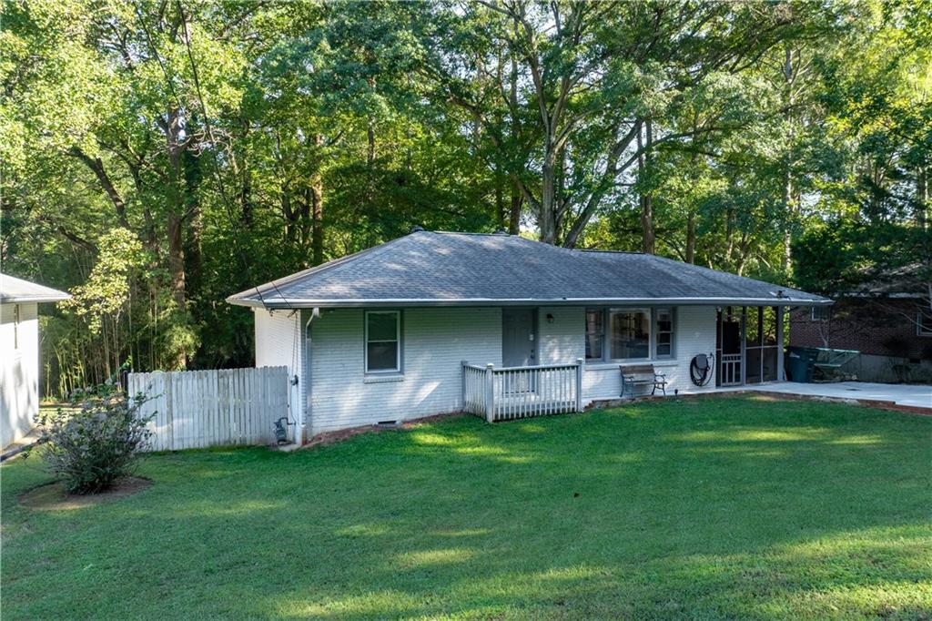 169 Herbert Drive Se Property Photo 4