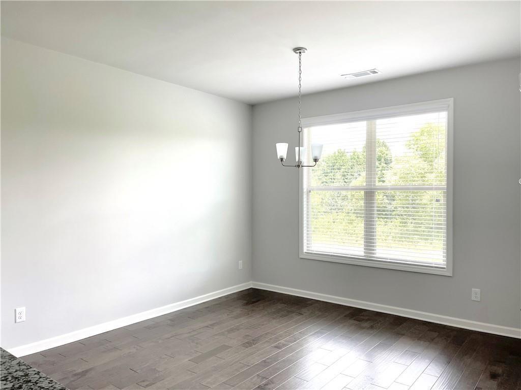 3045 Andover Trail Property Photo 11