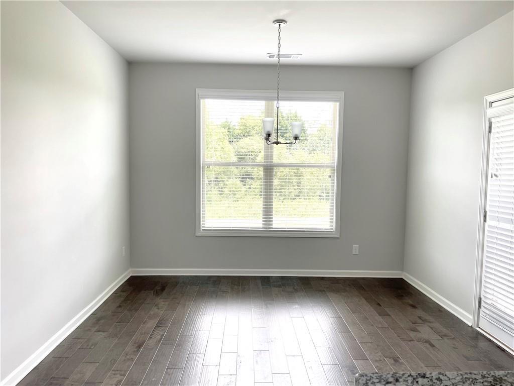 3045 Andover Trail Property Photo 12