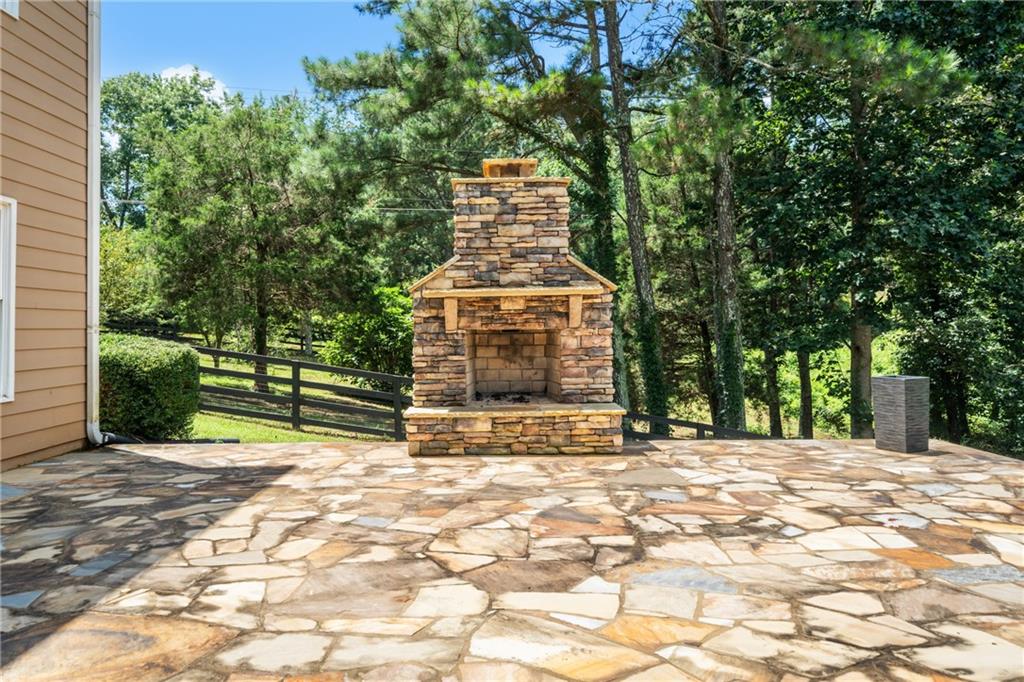 8805 Saddle Trail Property Photo 23