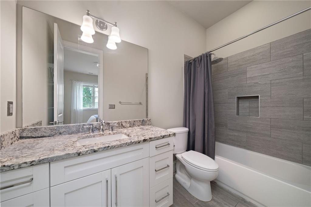 2601 Stoland Drive Property Photo 22