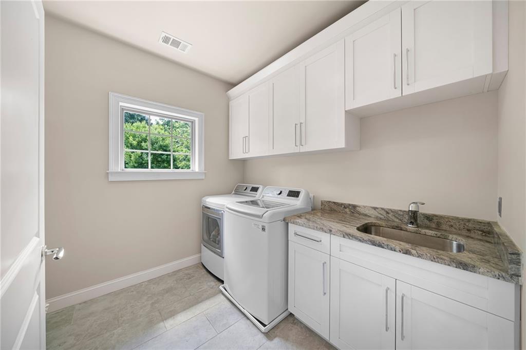 2601 Stoland Drive Property Photo 25