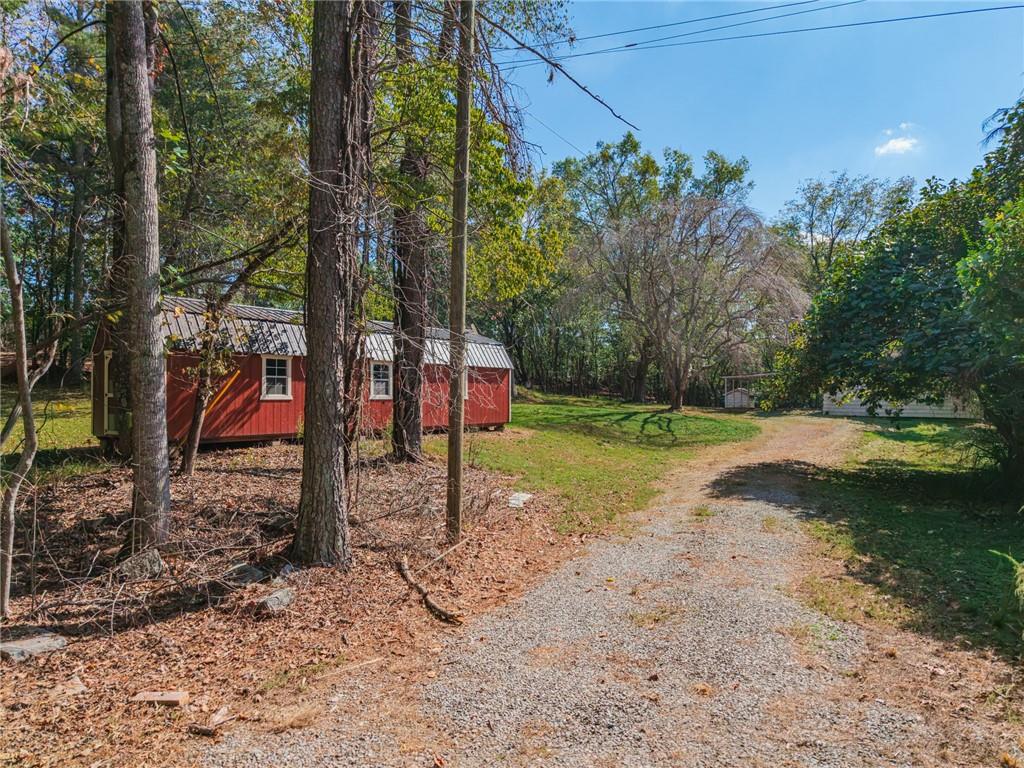 469 Flatbottom Road Property Photo 4