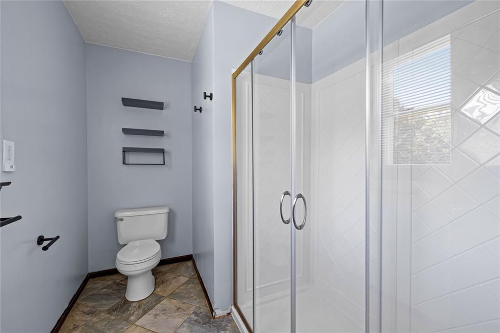 7388 Post Road Property Photo 4