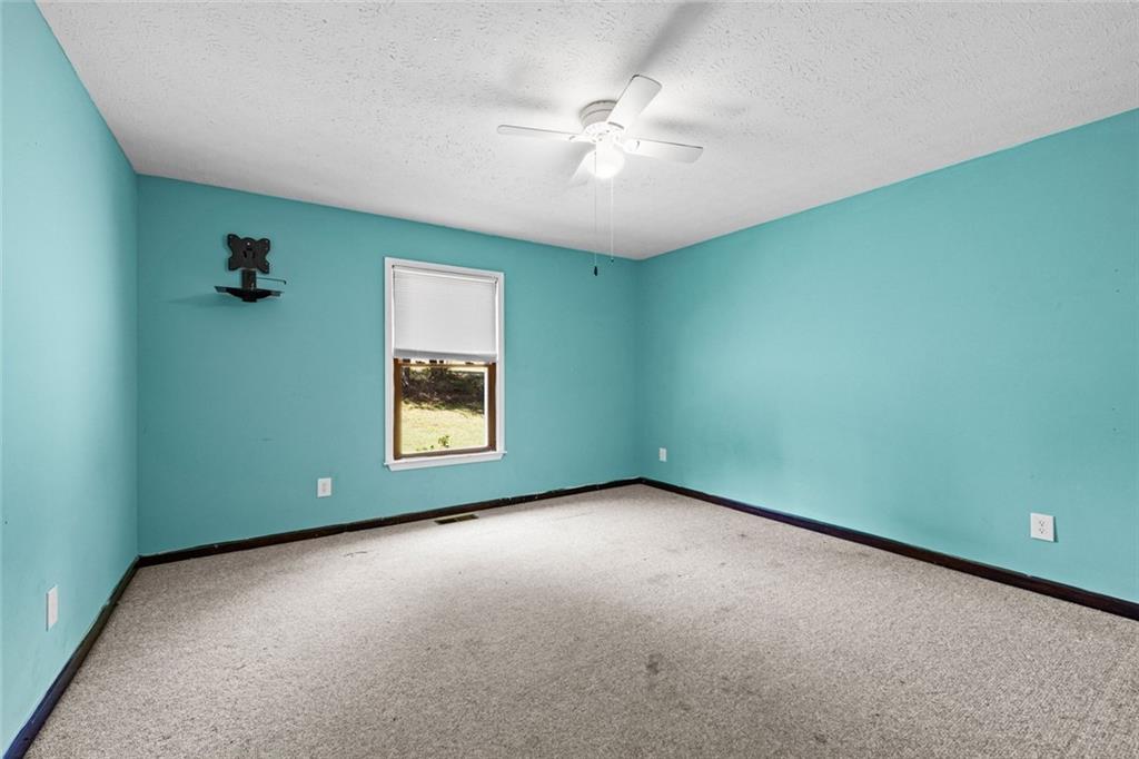 7388 Post Road Property Photo 9