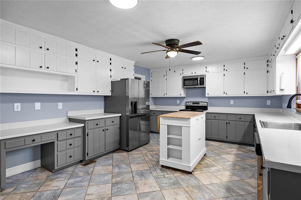 7388 Post Road Property Photo 15