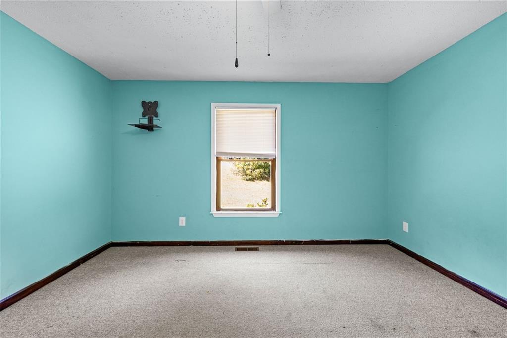 7388 Post Road Property Photo 28