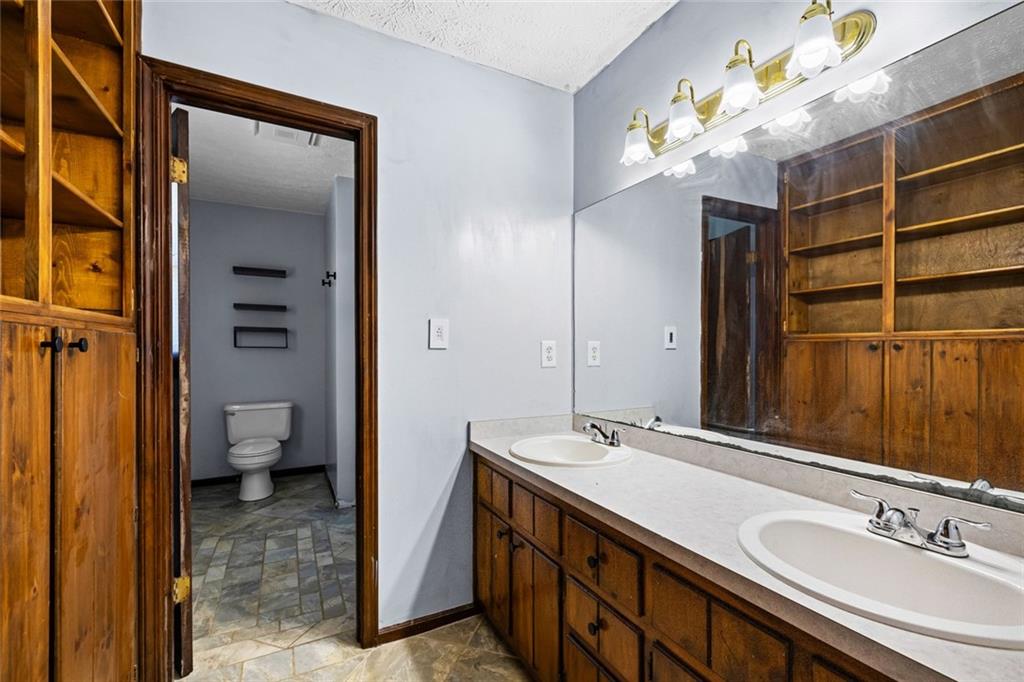 7388 Post Road Property Photo 34
