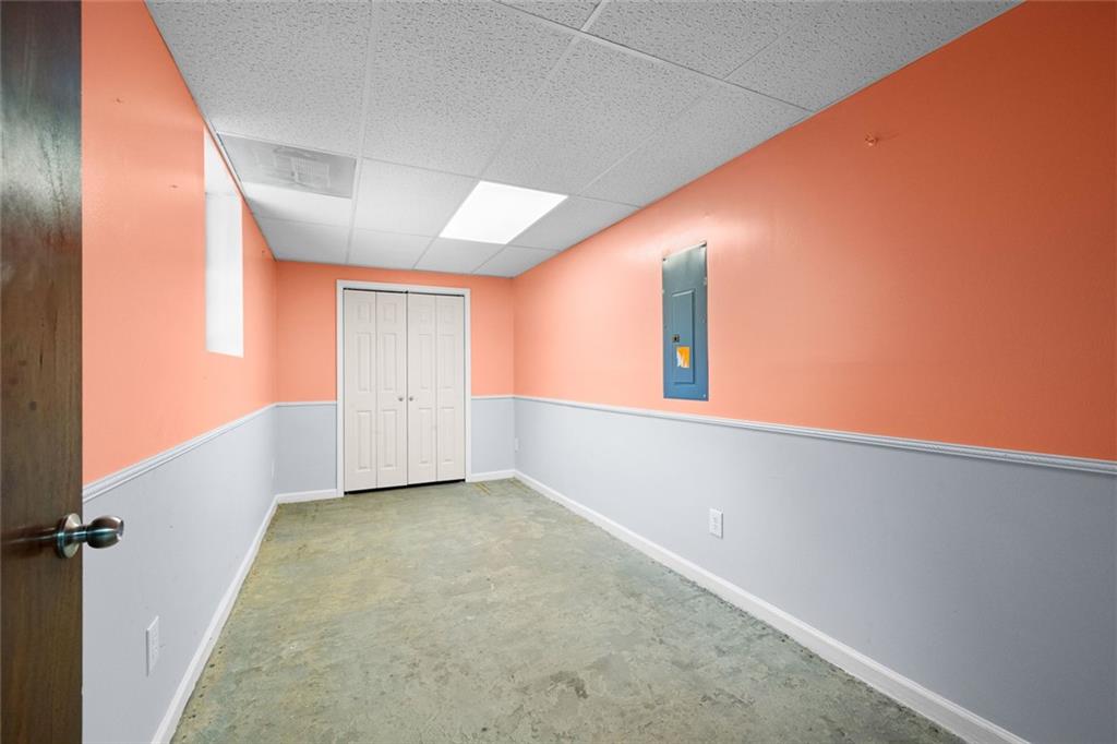 7388 Post Road Property Photo 44