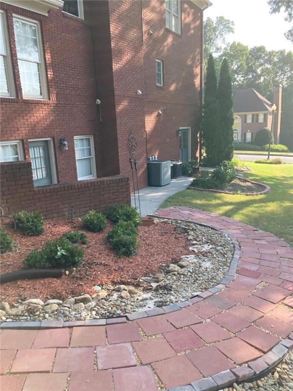 3005 Millwater Crossing Property Photo 2