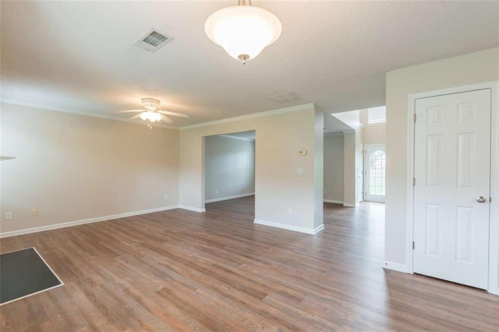 608 Chartwell Court Property Photo 13