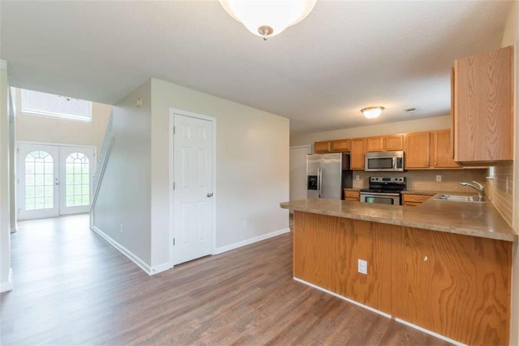 608 Chartwell Court Property Photo 14