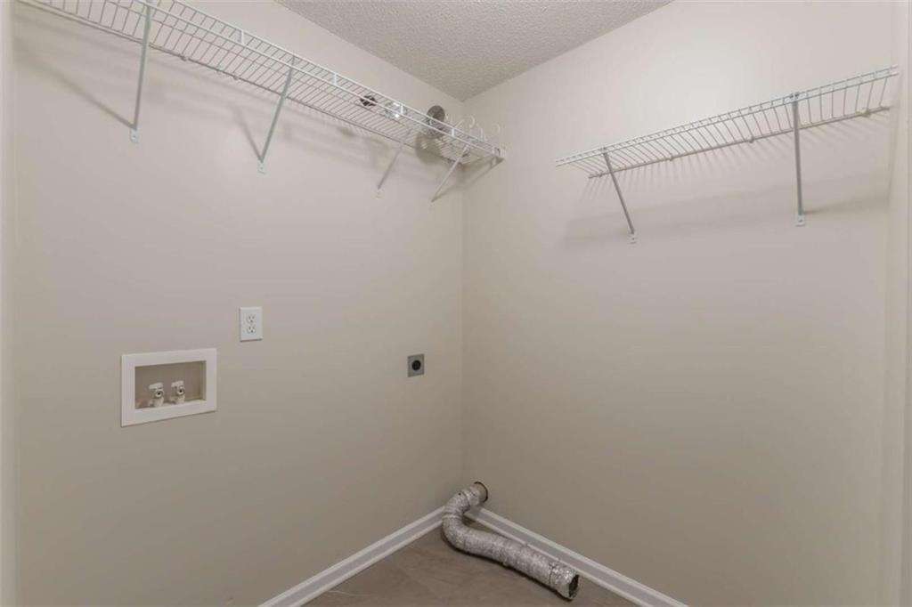 608 Chartwell Court Property Photo 23