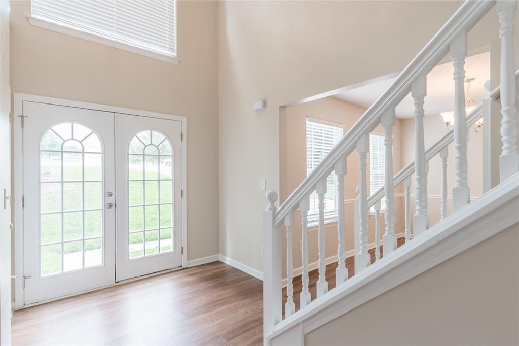 608 Chartwell Court Property Photo 30