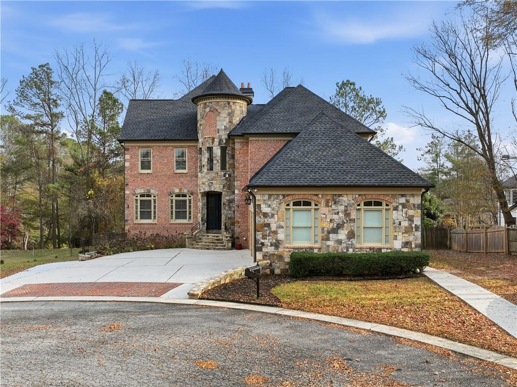 7611 Regency Circle Property Photo 1