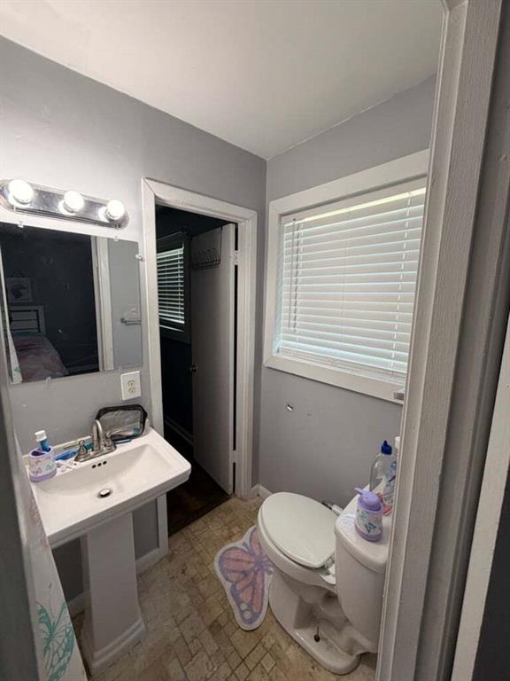 323 Forest Hill Drive Property Photo 33