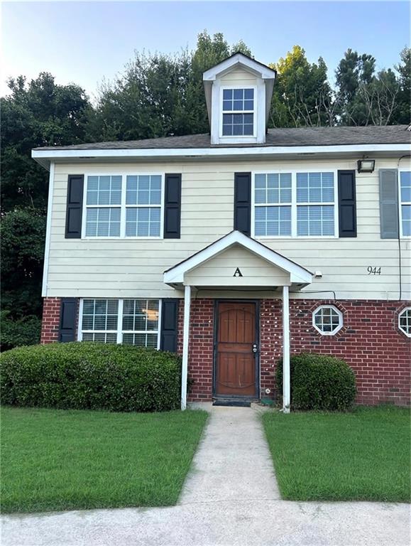 944 Old Mill Point Unit A Property Photo 1