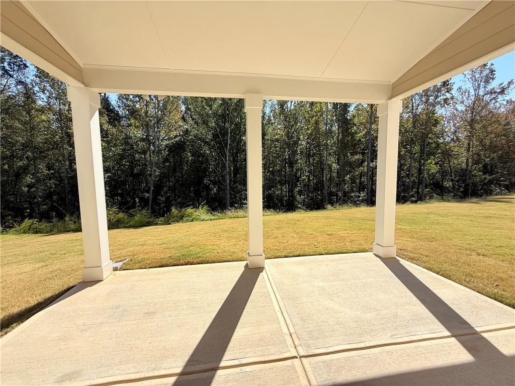 5523 Tullis Drive Property Photo 3
