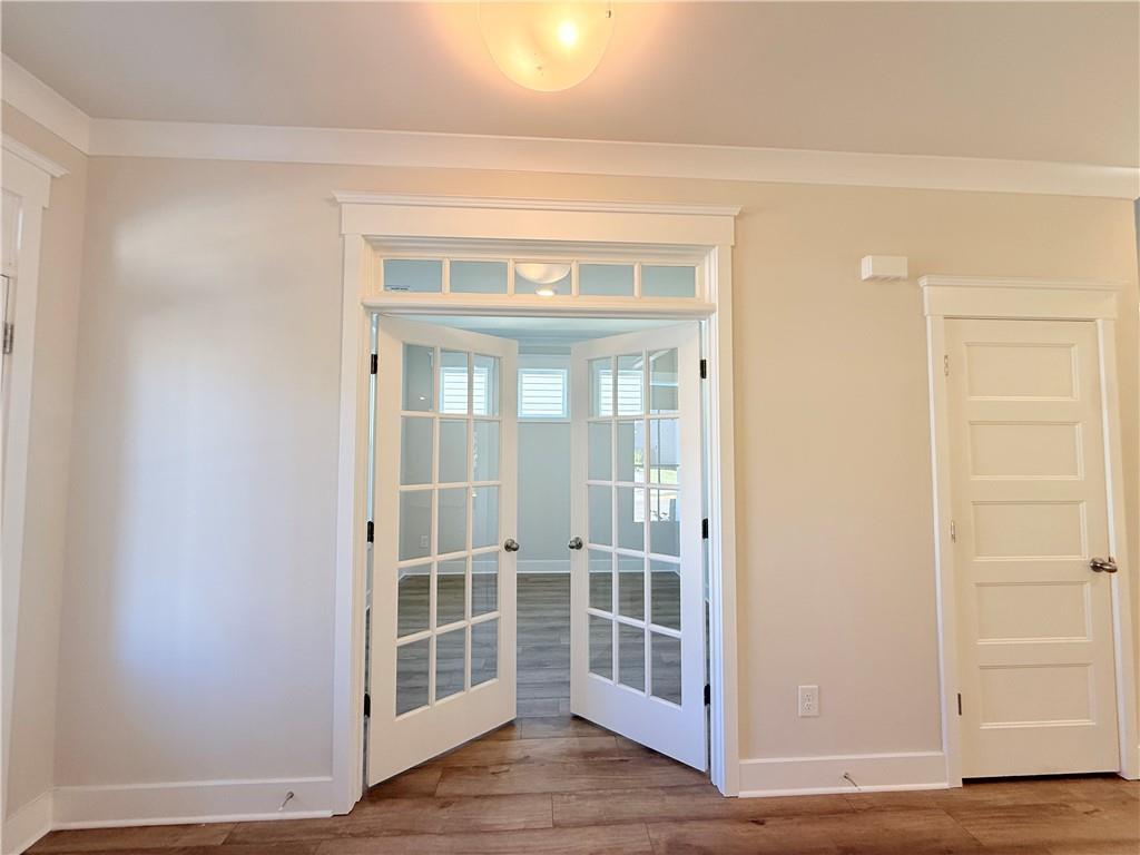 5523 Tullis Drive Property Photo 8