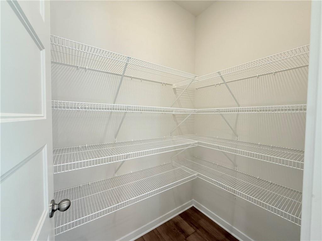 5523 Tullis Drive Property Photo 16