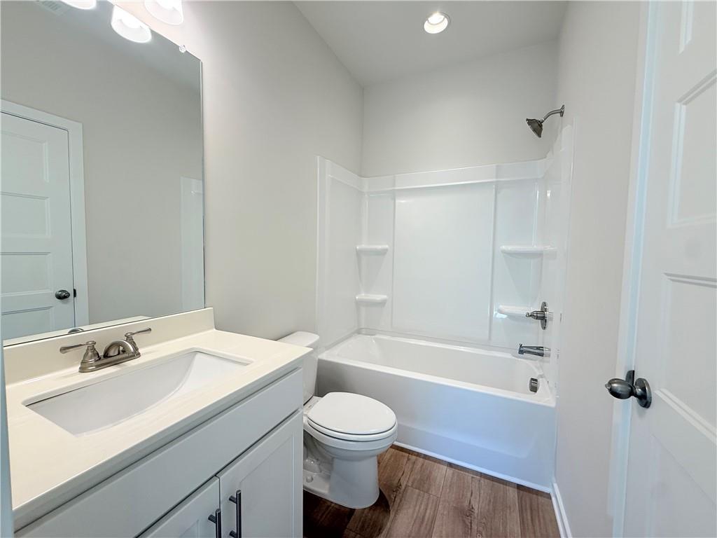5523 Tullis Drive Property Photo 24