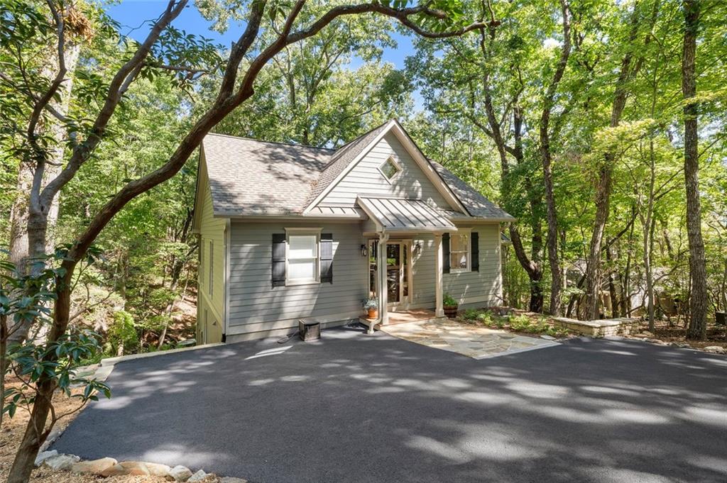 65 Red Oak Point Property Photo 1